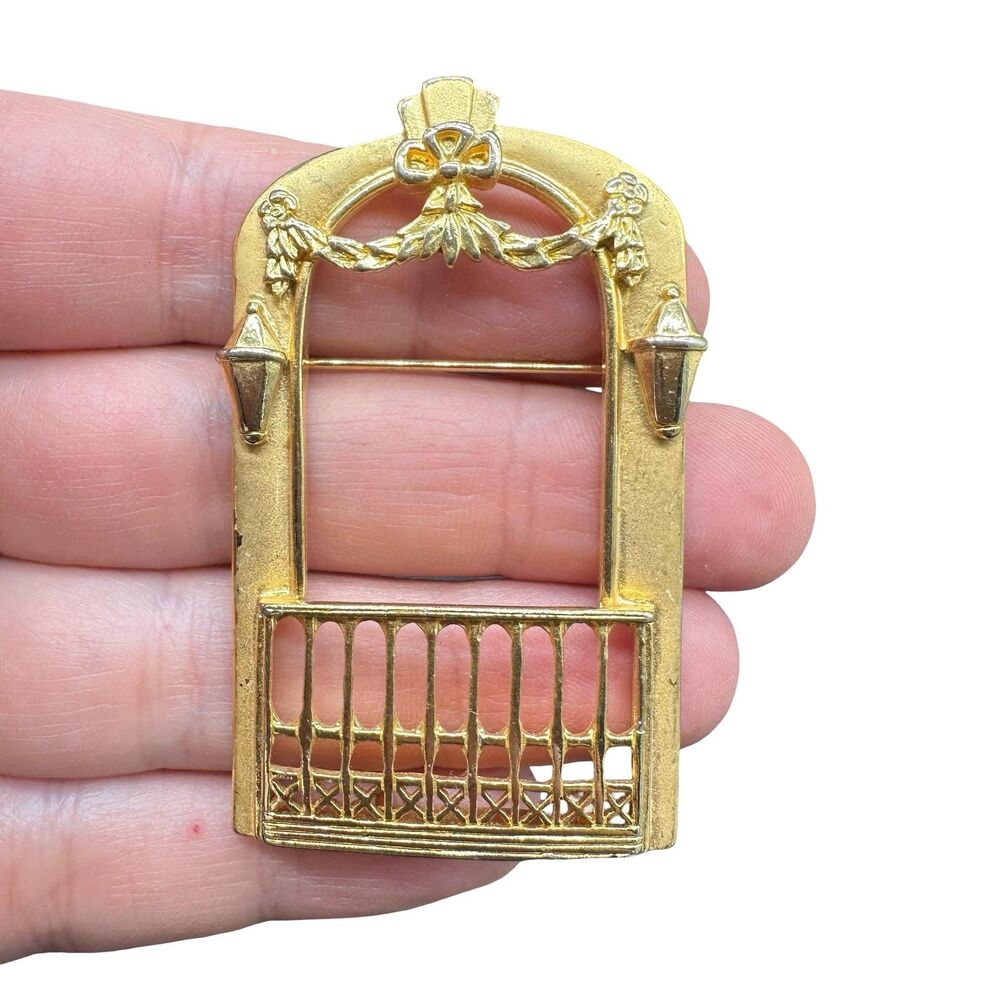 Vintage Gold Tone Christmas Balcony Brooch, Unique Holiday Pin